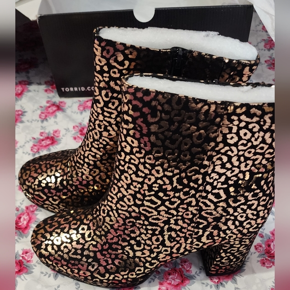 Torrid WW Leopard Bootie NIB - Picture 5 of 13